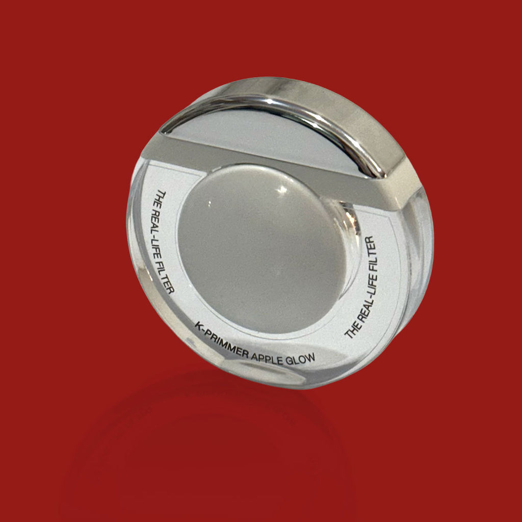 Textura em close-up do Apple Glow mostrando o brilho dourado perolado e a consistência aveludada do primer.

Dermafórmula, a melhor farmácia de manipulação de Santos e da Baixada Santista. Bem-estar autoral, saúde sob medida. Aitvos selecionados com selo de autenticidade e qualidade garantida.