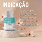 Dermafórmula Melhor Farmácia de Manipulação em Santos | Frasco de 'ATA MAG 350mg' com 30 doses posicionado à esquerda. À direita, cinco tópicos indicam o uso para: sintomas de TPM, oscilações de humor, ansiedade e estresse, dificuldade de foco e rotina feminina intensa. O fundo é em tons de pêssego suave com flores desfocadas.