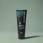 Shampoo fortificante, que atua na prenvenção e combater à queda capilar, manipulado na Dermafórmula, a Melhor Farmácia de Manipulação na Baixada Santista.