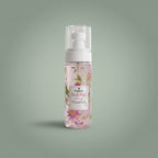 Dermafórmula — Body Mist - Lina Lumière 130ML — ✅ Proporciona uma fragrância sofisticada e envolvente ✅ Confere frescor e leveza à pele ao longo do dia ✅ Realça a sua presença com um toque de elegância autoral — Saúde sob medida. Bem-estar autoral. — fundo colorido